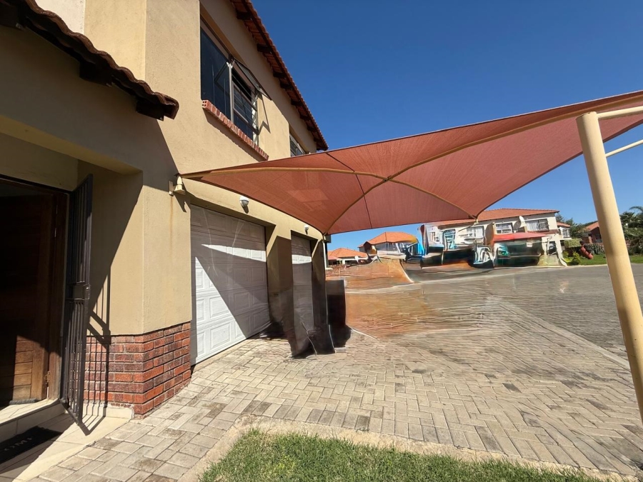 3 Bedroom Property for Sale in Waterval East North West